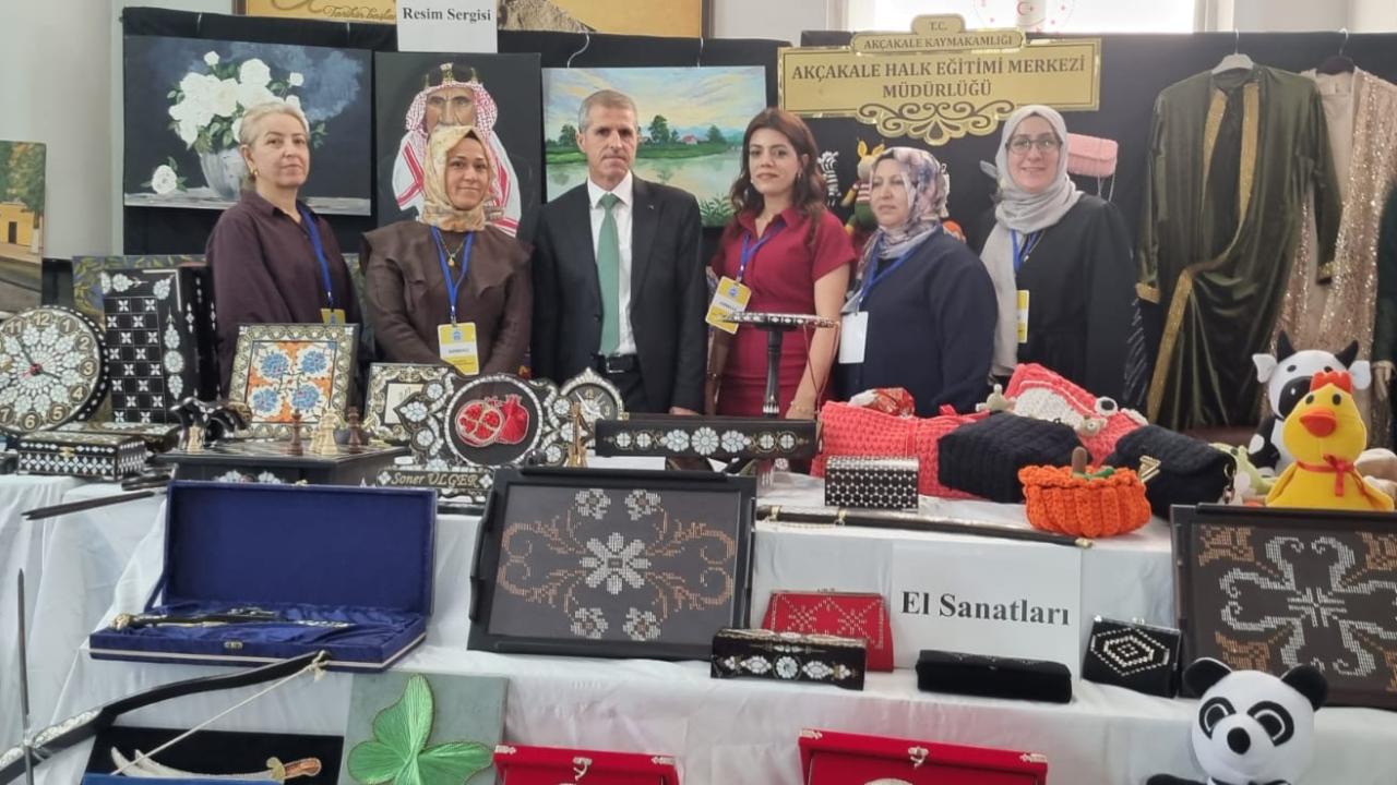 Akçakale’de Halk Eğitim Kursları Yıl Sonu Sergisi Büyük Beğeni Topladı