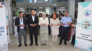 Büyükşehir Belediyesi’nde ‘Hayat Boyu Öğrenme Haftası’ Sergisi Açıldı