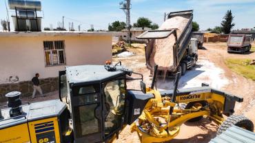 Harran'da Kırsal Mahallelerde Asfalt Çalışmaları İçin Hazırlıklar Başladı