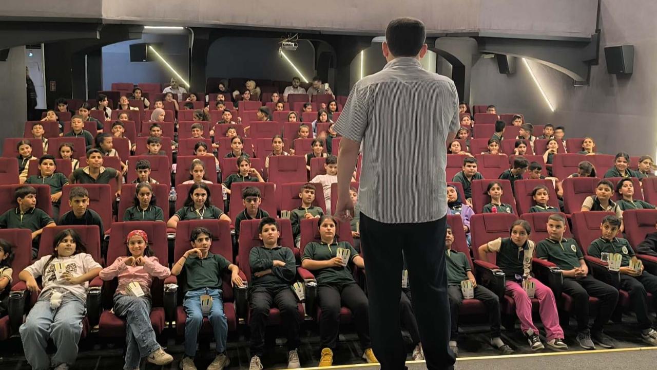 İz Bırakanlar Cemiyeti Öğrencilere Çevre Bilincini Aşıladı: "En Güzel İz, Temiz Bir Dünyadır"