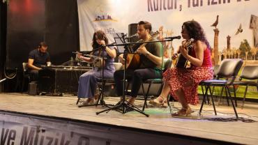 Karaköprü’de Açık Hava Müzik Dinletisi Sanatseverleri Buluşturdu