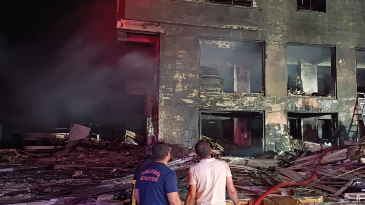 Karaköprü’de Çıkan Yangın Kontrol Altına Alındı