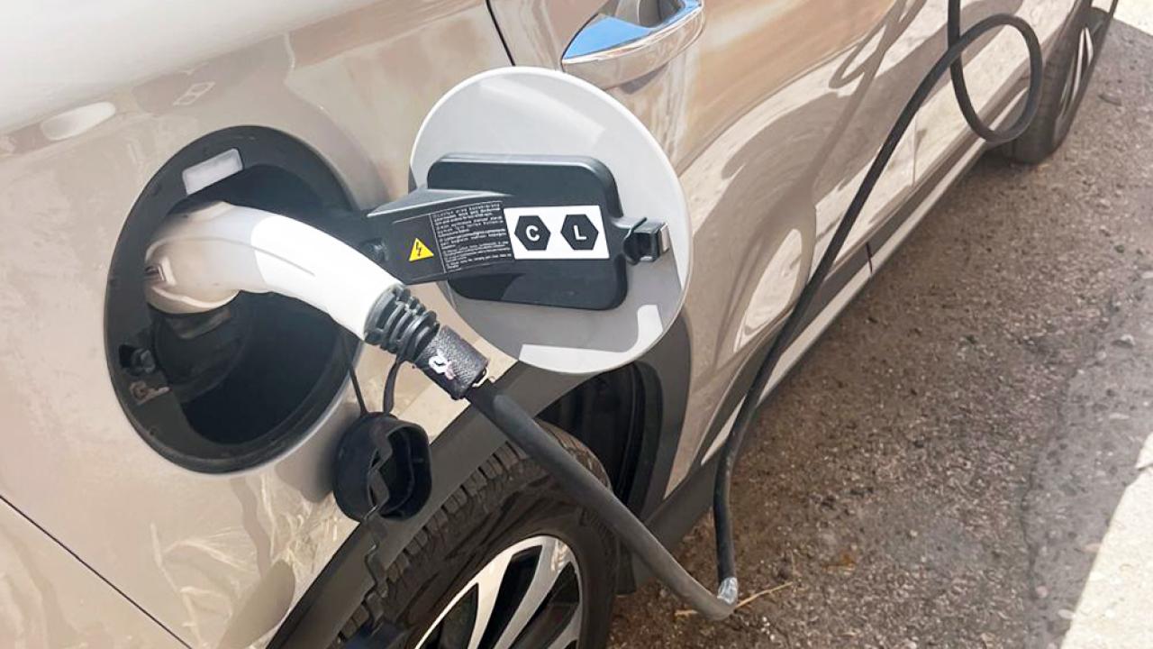 Şanlıurfa’da Pes Dedirten Olay: Kaçak Elektrikle Araç Şarj İstasyonu