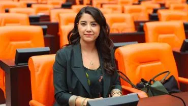 DEM Partili Dilan Kunt Ayan: "Şanlıurfa'da Yoğun Bakım Yetersizliği Sağlık Hakkını İhlal Ediyor"