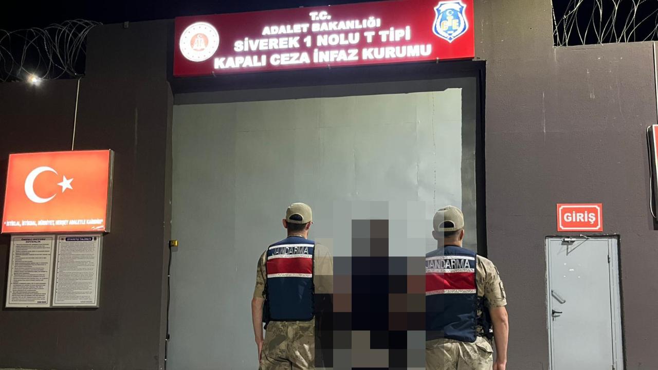 Siverek'te Film Gibi Operasyon: 8 Yıl Hapis Cezası Bulunan Uyuşturucu Firarisi Yakalandı
