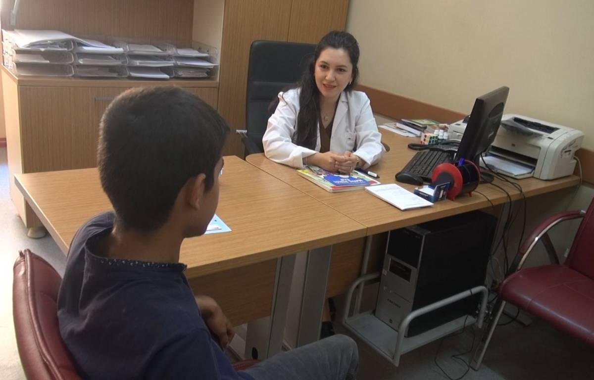 Çocuk ve Ergen Psikiyatri Uzmanı Dr. İrem Cihanyurdu Erdem’den Yaz Tatili Tavsiyesi: Çocukları Ekrandan Uzaklaştırın