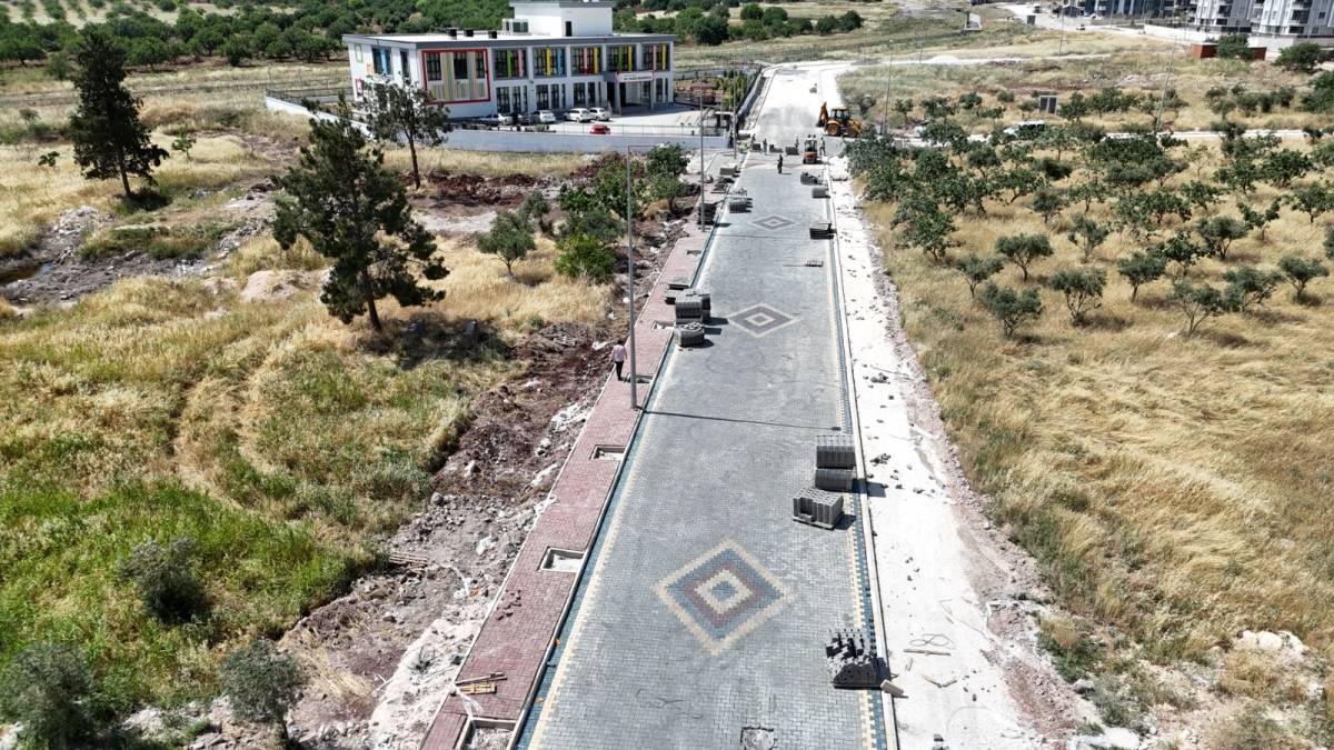 Mehmetçik Mahallesi’nde Yeni Yollar Hizmete Açılıyor